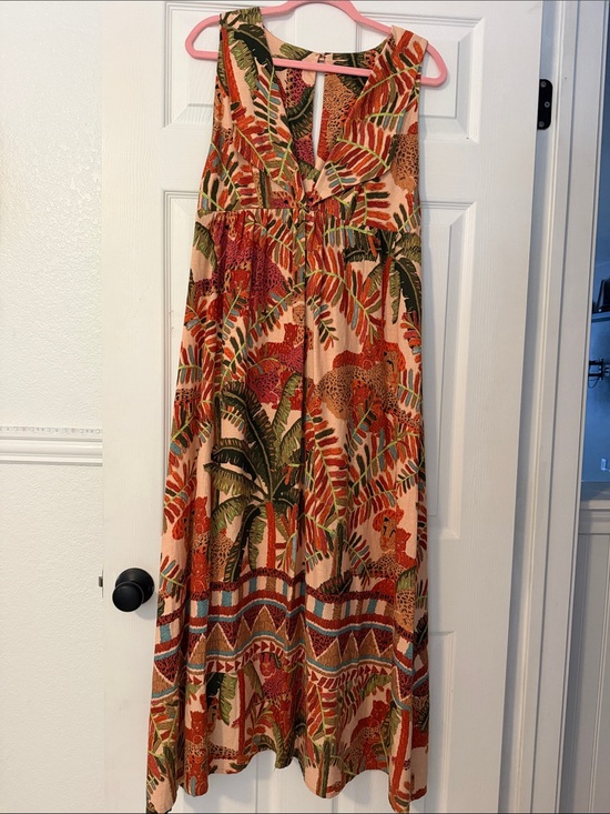 FARM Rio Dresses & Skirts - FARM Rio Coral Pink Tropical Print Maxi Dress with Green Leaves